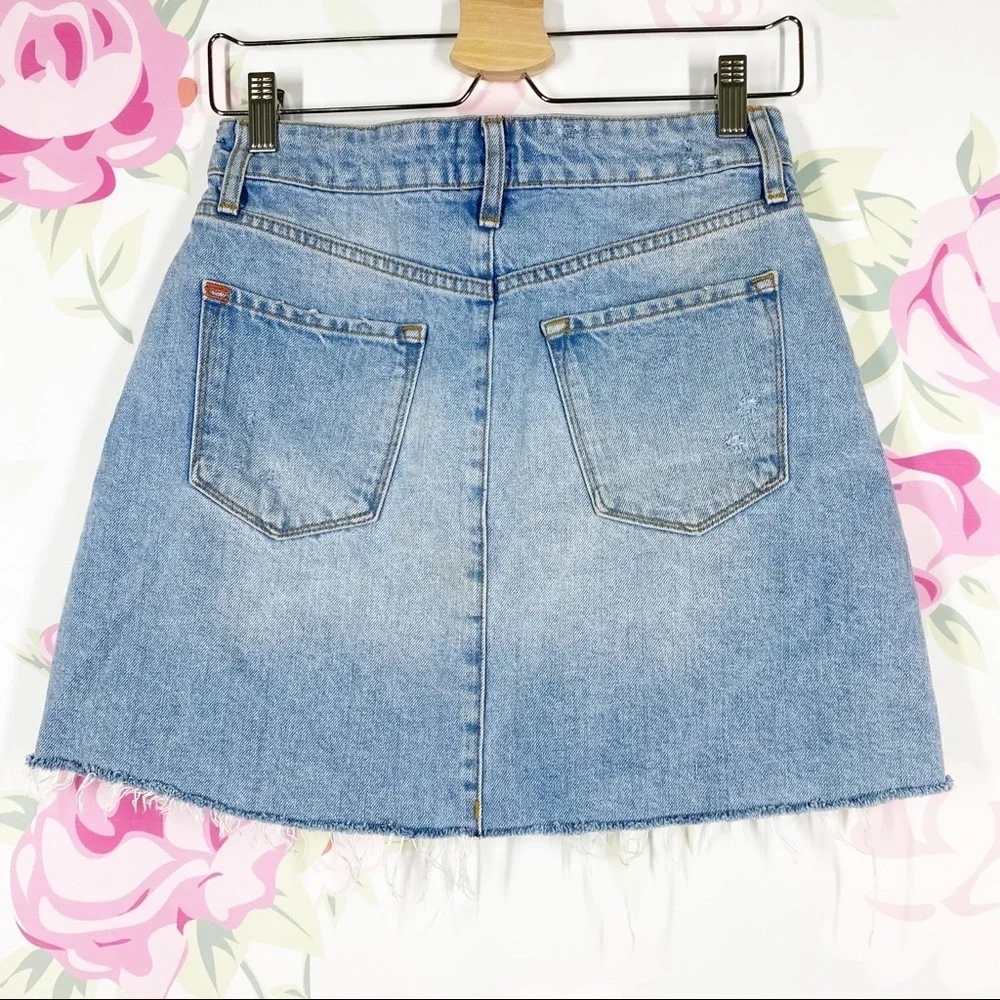 Urban Outfitters BDG Light Wash Distressed Denim Mini Skirt S
